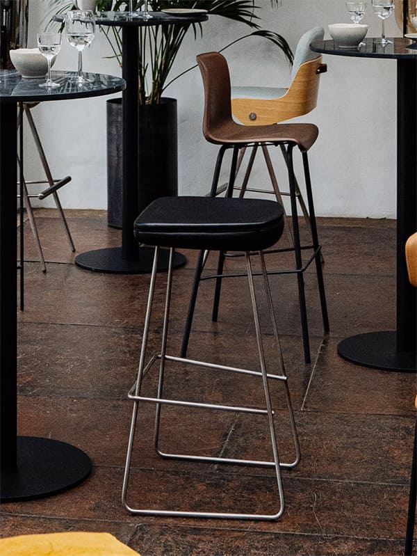 bar stool