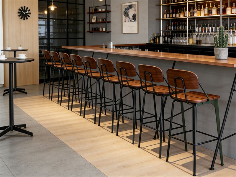 Comment rembourrer un tabouret de bar étape par étape Comment rembourrer un tabouret de bar étape par étape