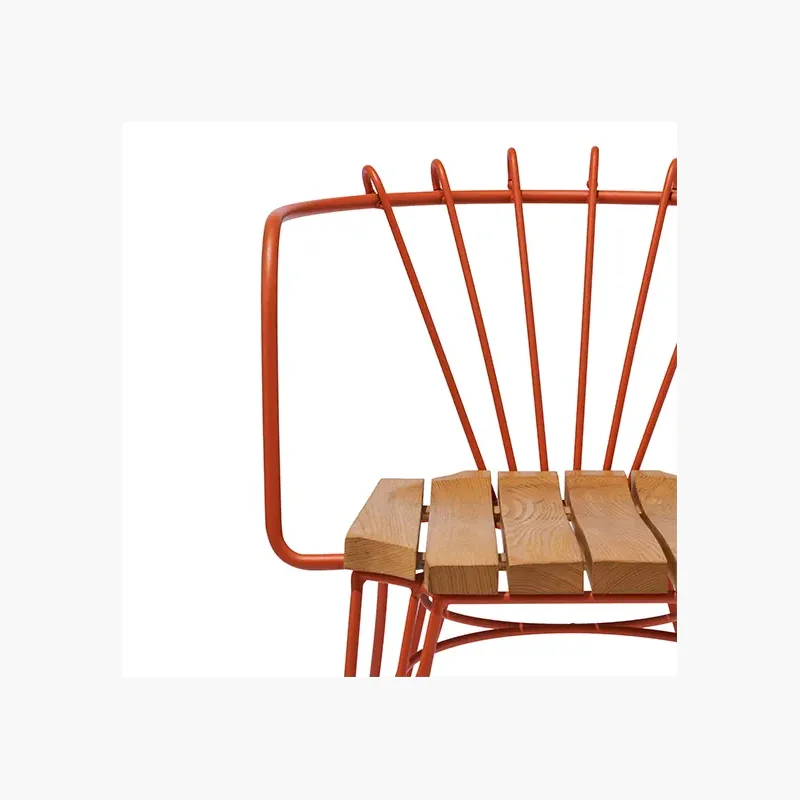 Close view of TF524 integrated metal arm, slatted seat and frame connection
